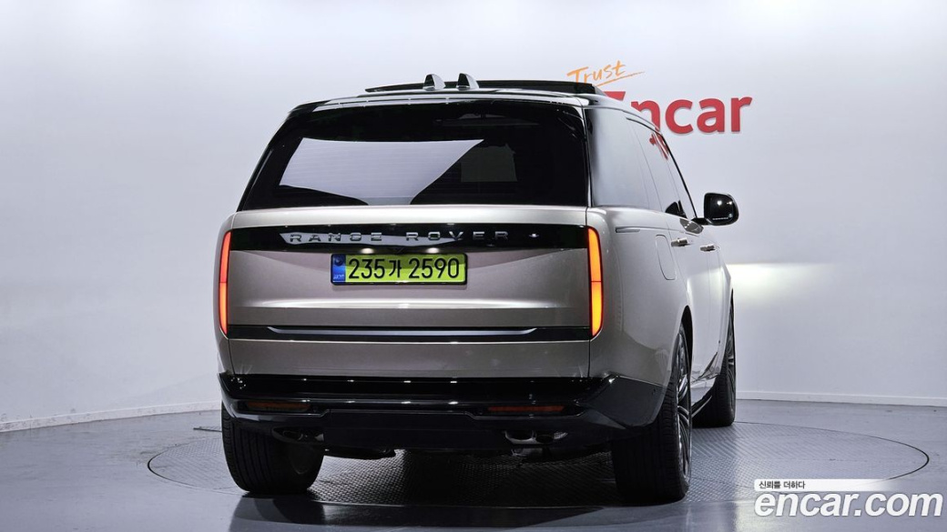 Land Rover Range Rover P530 Autobiography Long Wheel Base, 2025