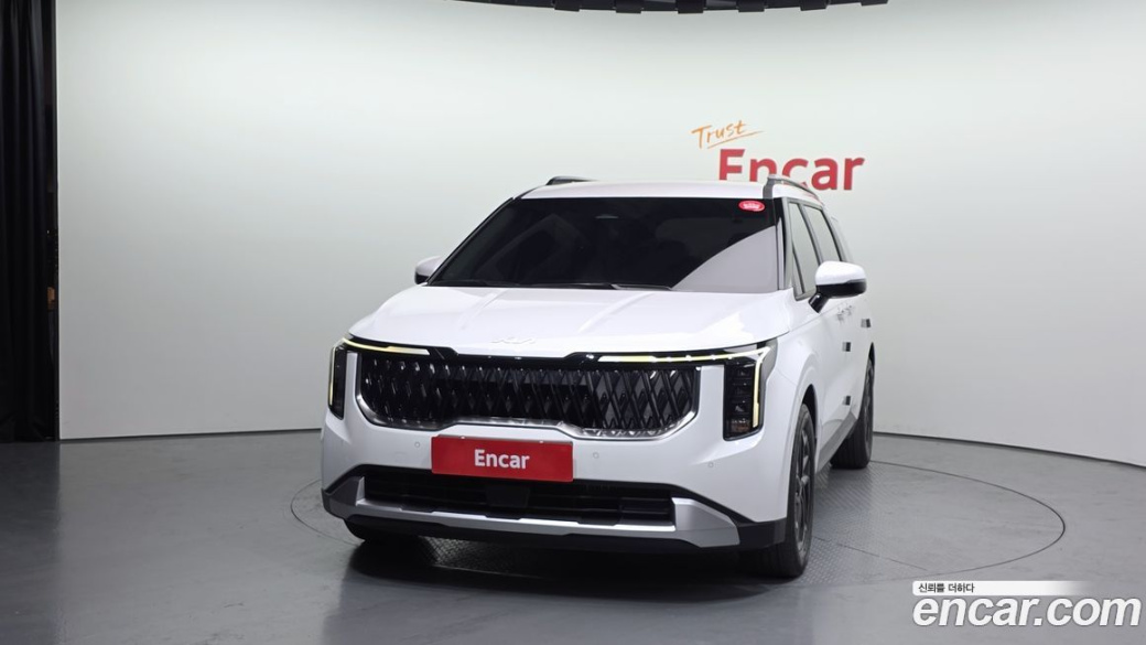Kia Carnival 9-Seater Prestige, 2024