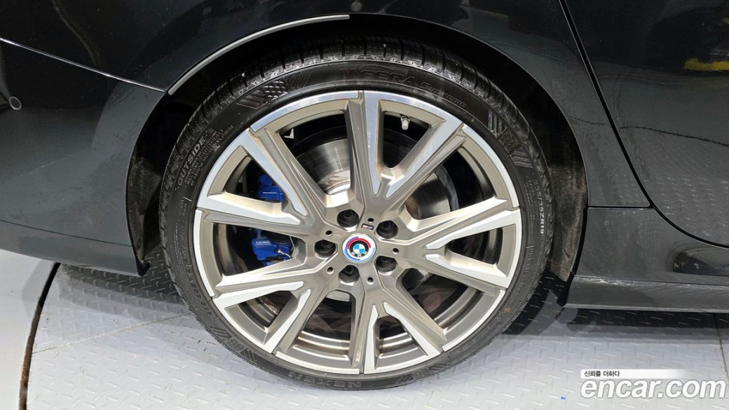 BMW 2-Series M235i xDrive, 2023