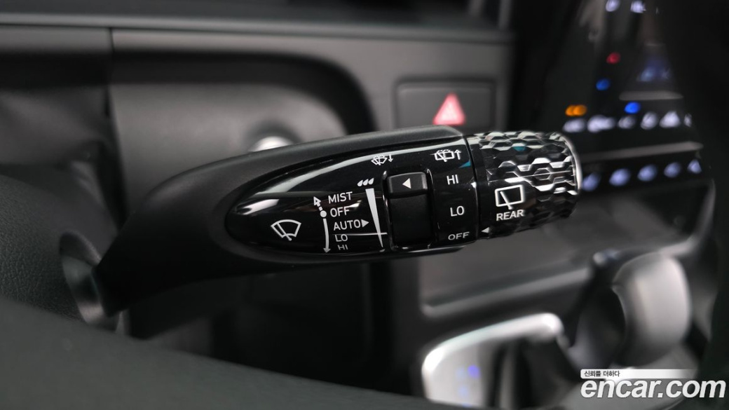 Hyundai Staria Tourer 9-Seater, 2025