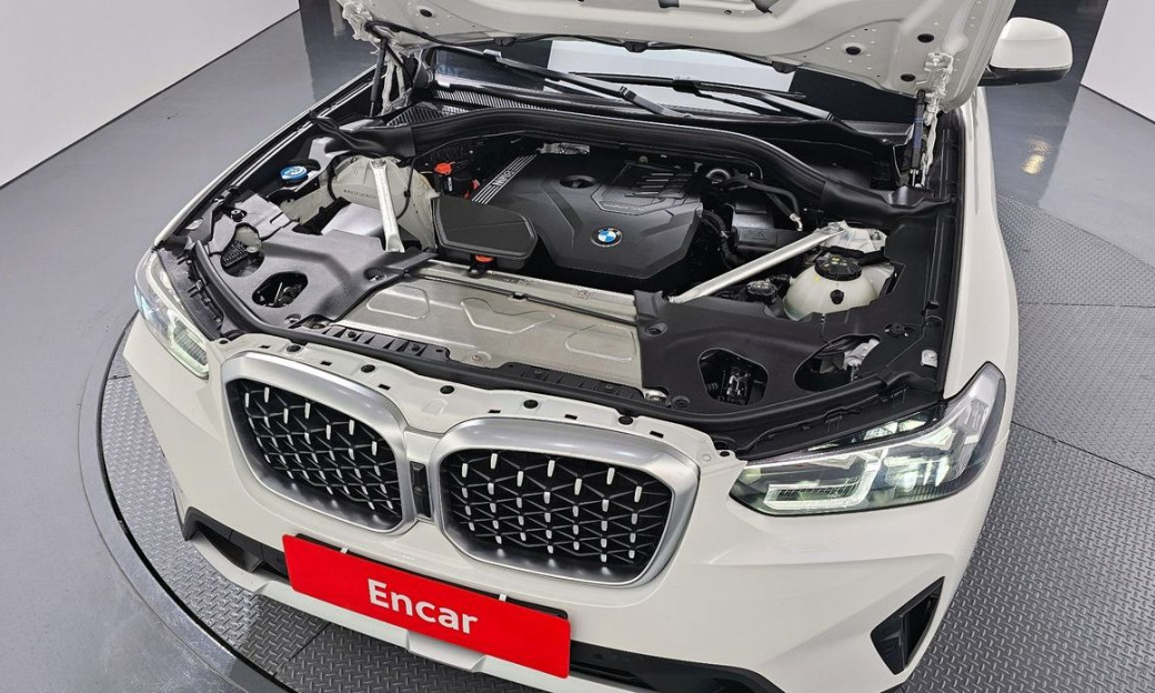 BMW X4 xDrive20i xLine, 2025