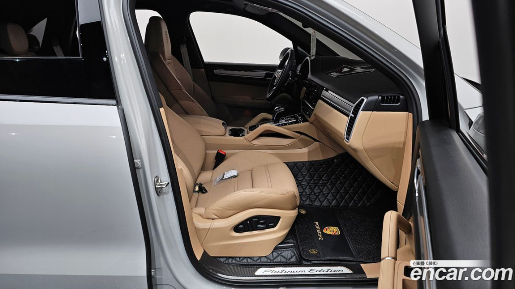 Porsche Cayenne 3.0 PLATINUM EDITION, 2023