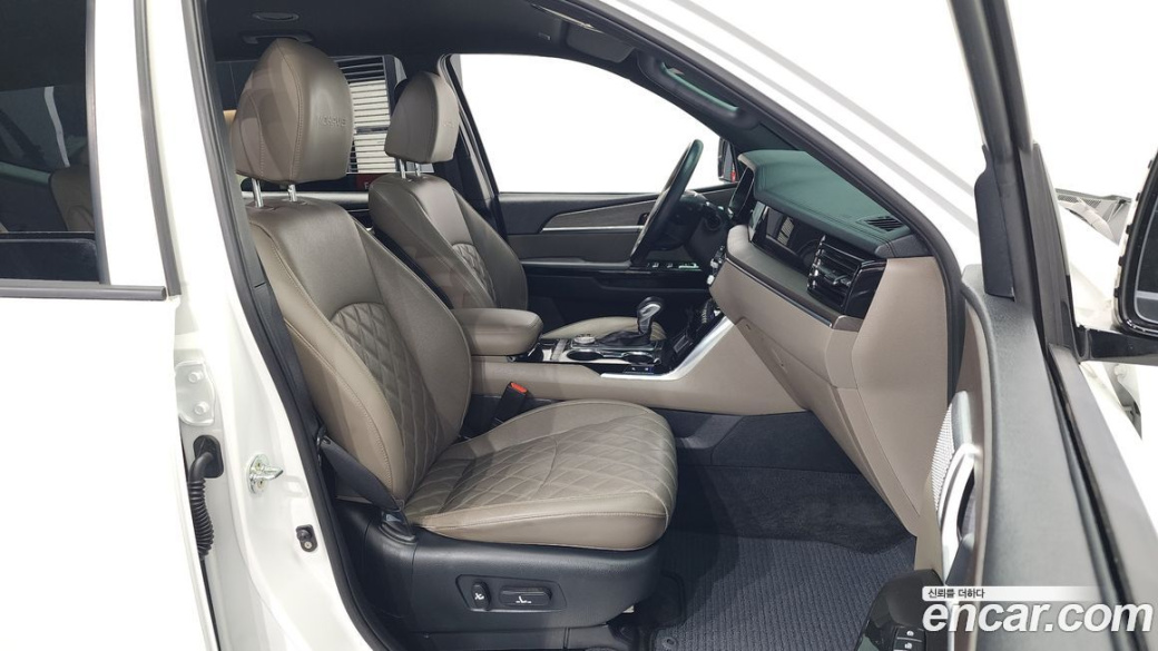 Kia Mohave Diesel 3.0 4WD 6-Seater, 2022