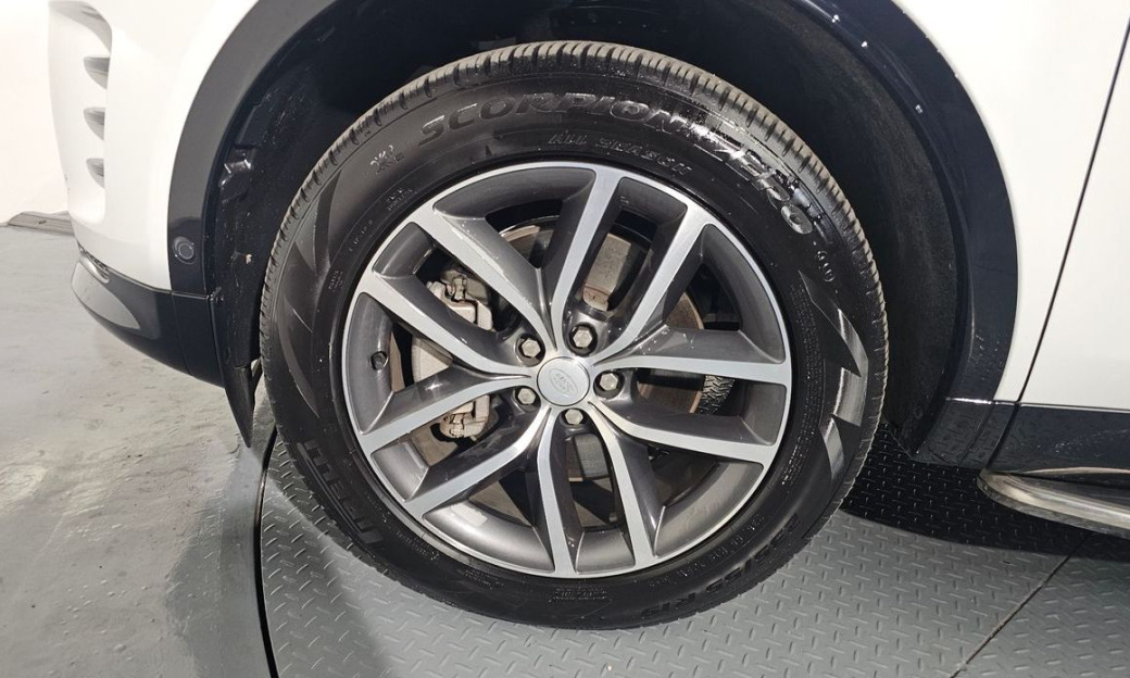 Land Rover Discovery Sport P250 Dynamic SE, 2024