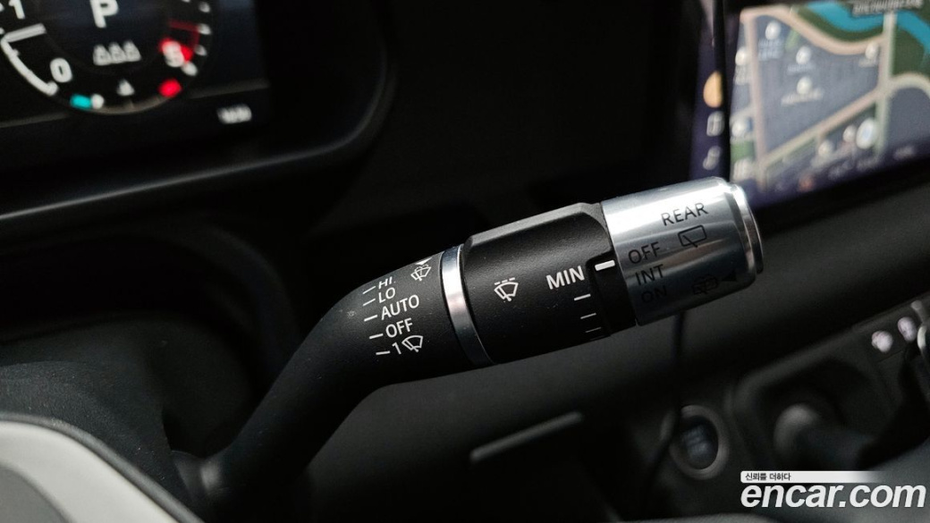Land Rover Defender 90 D250 SE, 2022
