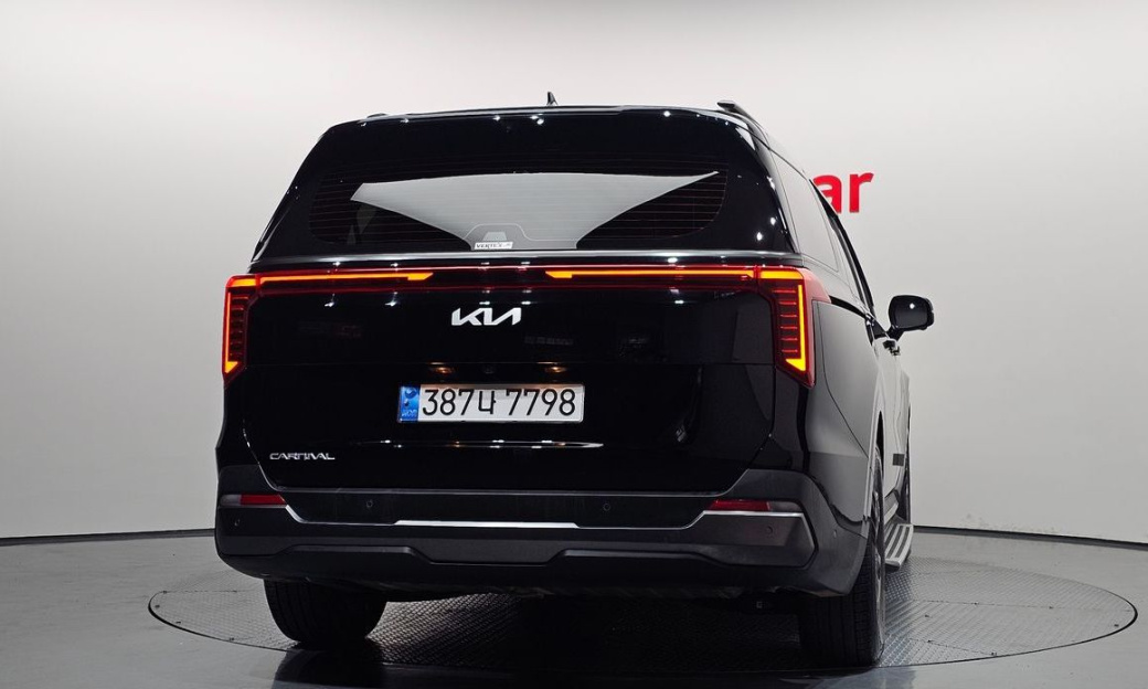 Kia Carnival 9-Seater Gravity, 2025
