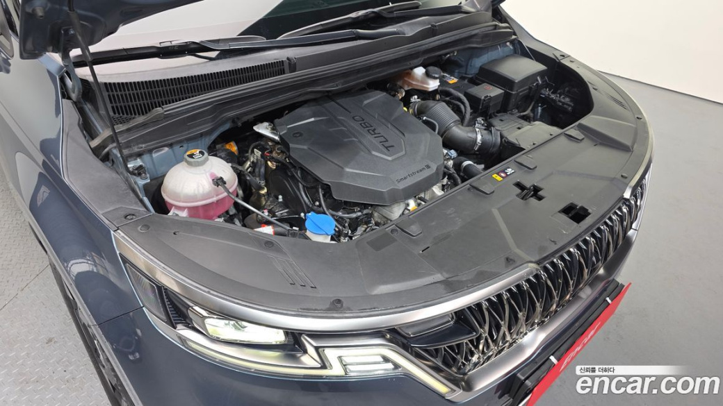 Kia Carnival 7-Seater Signature, 2022