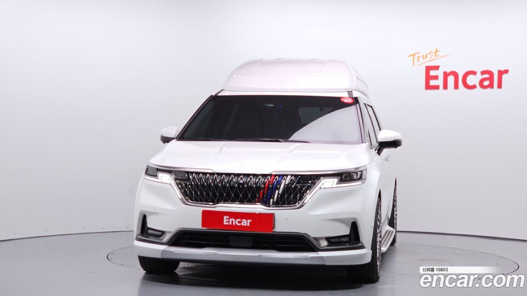 Kia Carnival 9-Seater Hi-Limousine, 2023