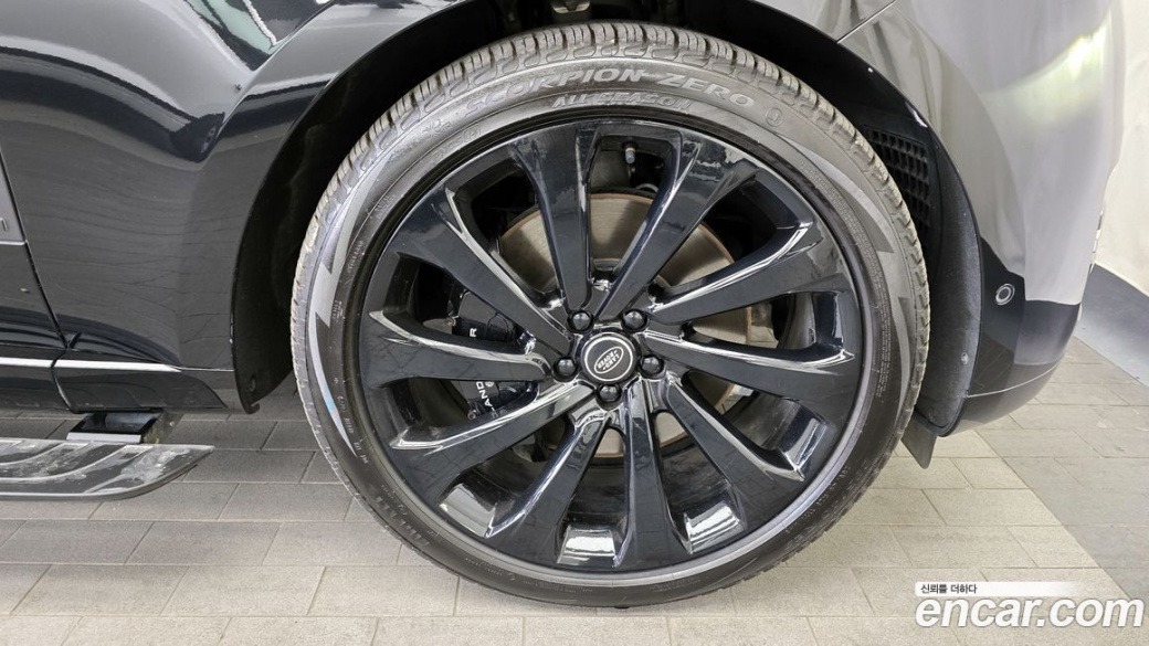 Land Rover Range Rover P530 Autobiography Long Wheel Base, 2024