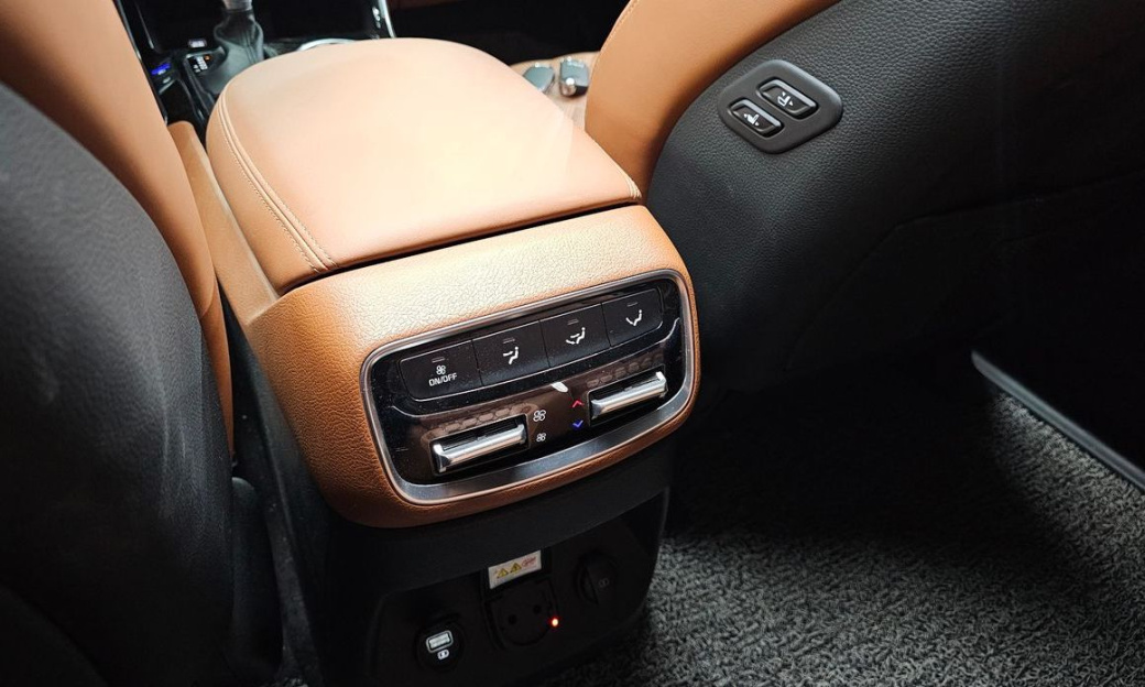 Kia Mohave Diesel 3.0 4WD 5-Seater, 2022