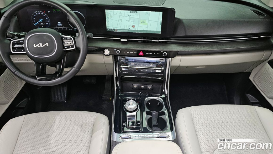 Kia Carnival 9-Seater Noblesse, 2023