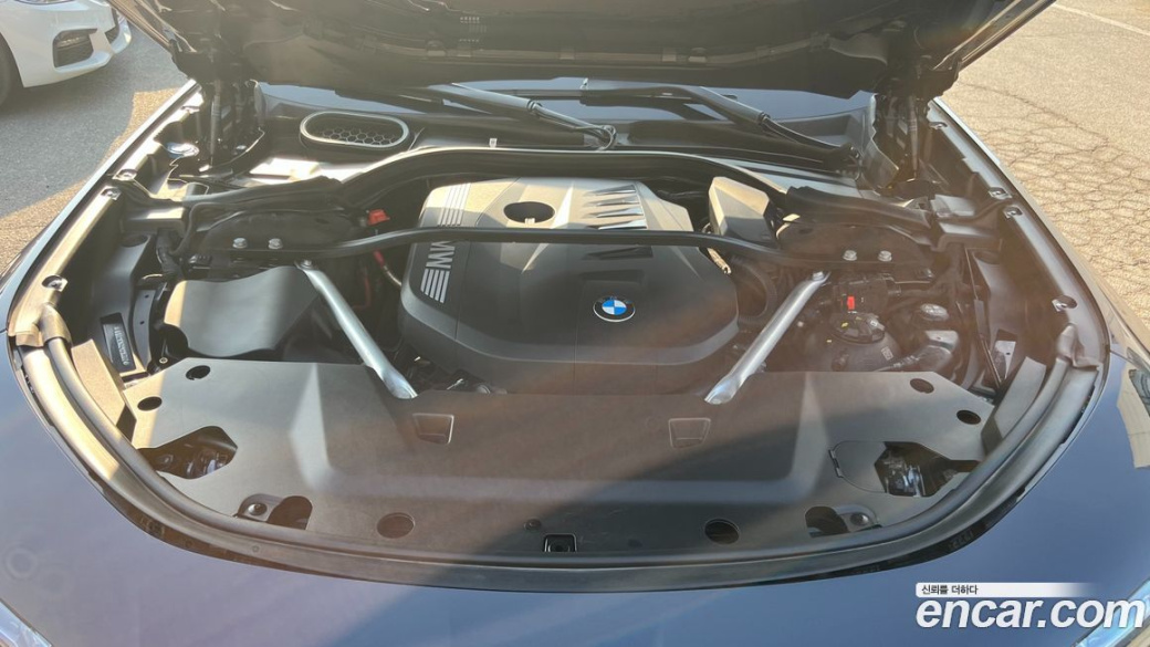 BMW 7-Series 740i sDrive M Sport Individual, 2023