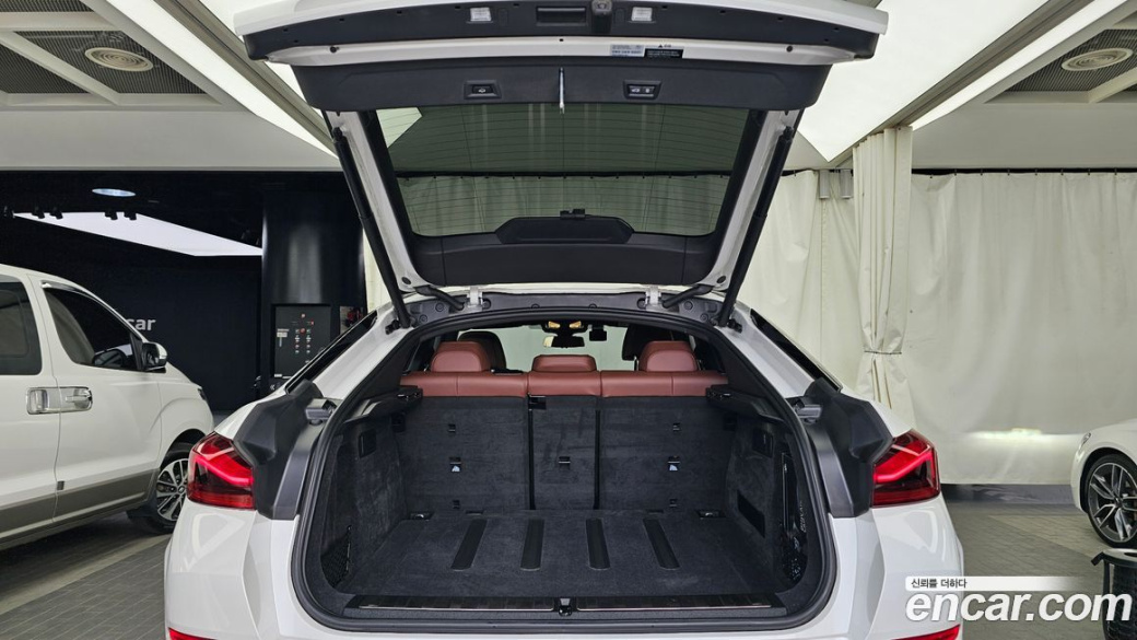 BMW X6 xDrive40i M Sport, 2025