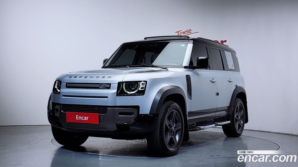 Land Rover Defender 110 P300 X-Dynamic SE, 2023