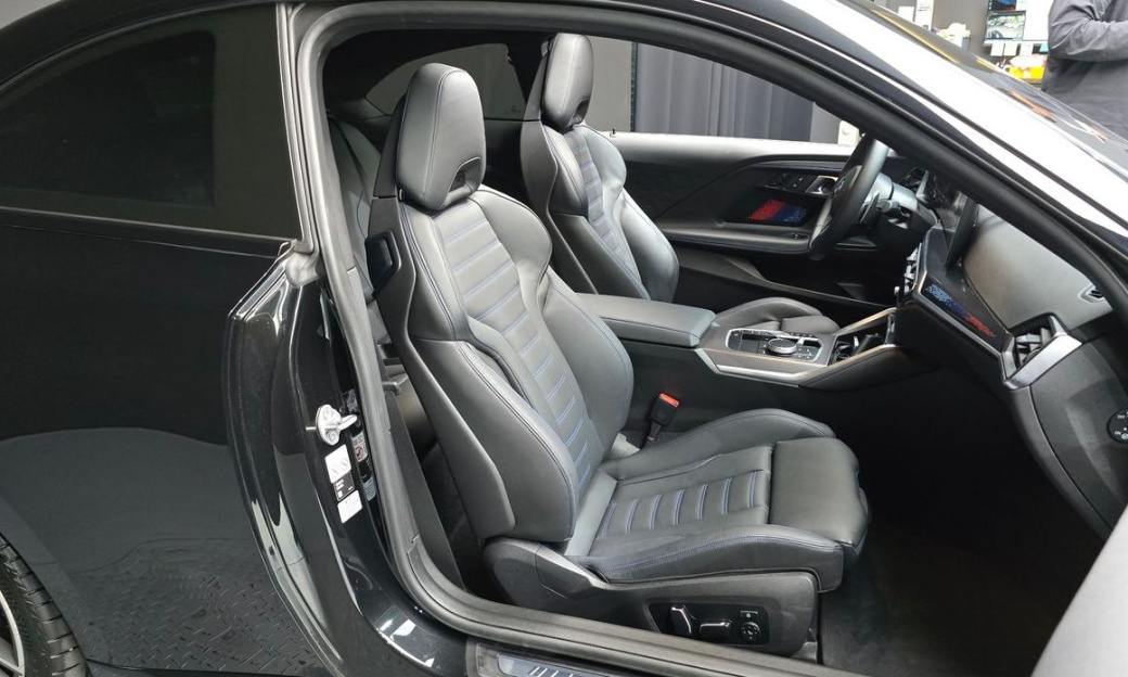 BMW 2-Series M240i xDrive Coupe, 2024
