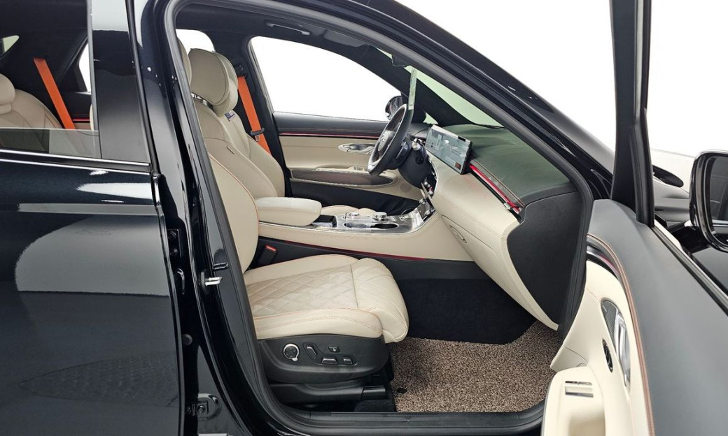 Genesis GV70 2.5T Gasoline AWD, 2025