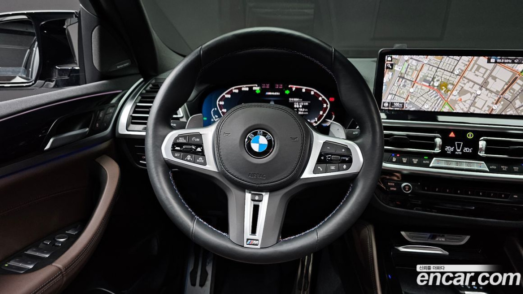 BMW X4 xDrive M40i, 2025