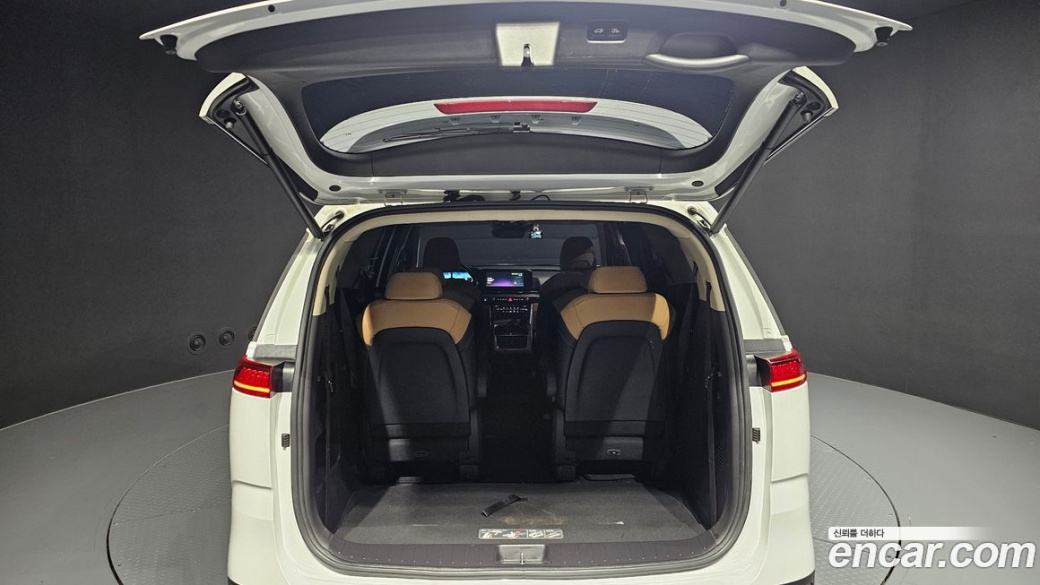 Kia Carnival 9-Seater Noblesse, 2023
