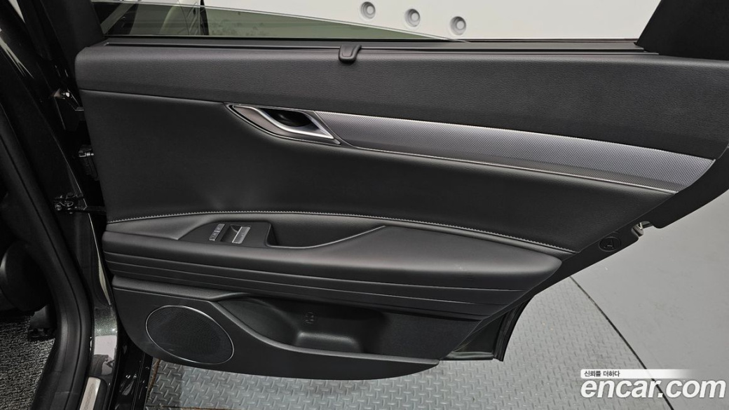 Genesis G80 Gasoline 2.5 Turbo 2WD, 2024