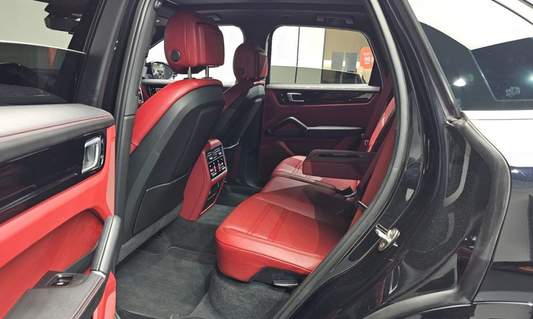 Porsche Cayenne 3.0, 2021