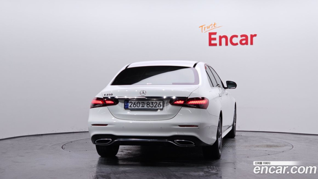 Mercedes-Benz E-Class E250 AMG Line, 2023