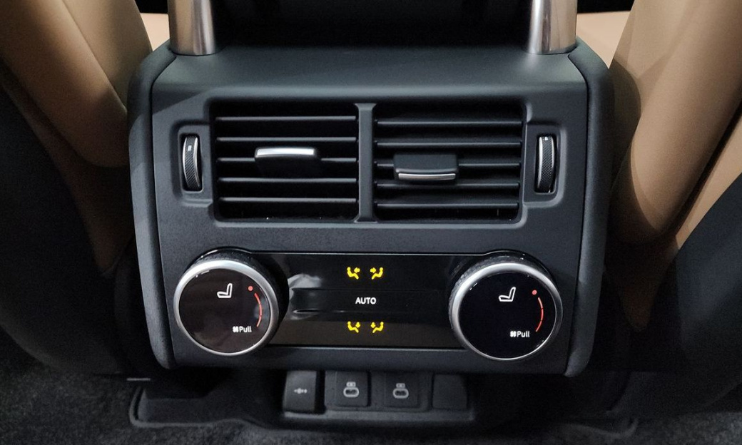 Land Rover Discovery D300 Dynamic HSE, 2024