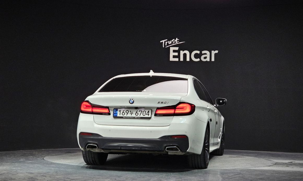 BMW 5-Series 520i M Sport, 2023