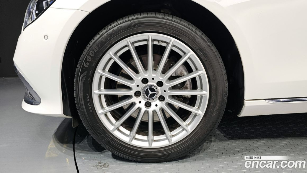 Mercedes-Benz E-Class E250 Exclusive, 2023