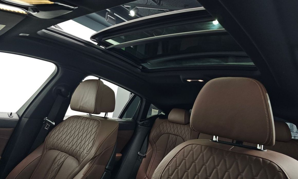 BMW X6 xDrive40i M Sport, 2023