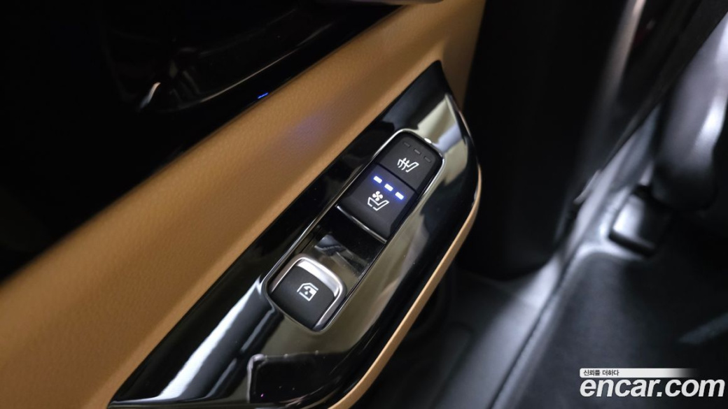 Kia Carnival 9-Seater Signature, 2021