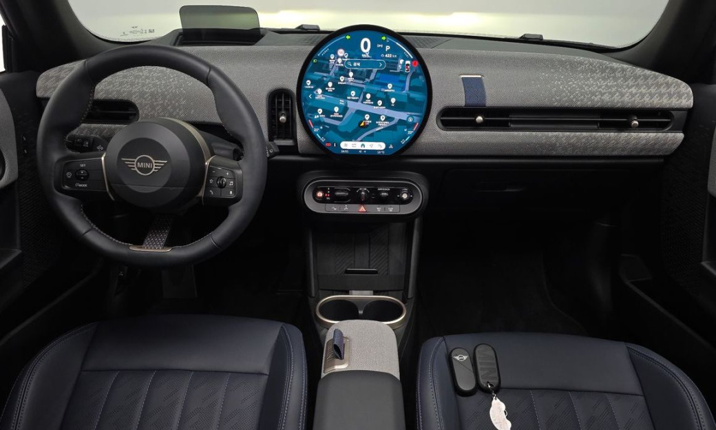 Mini Cooper Favoured, 2025