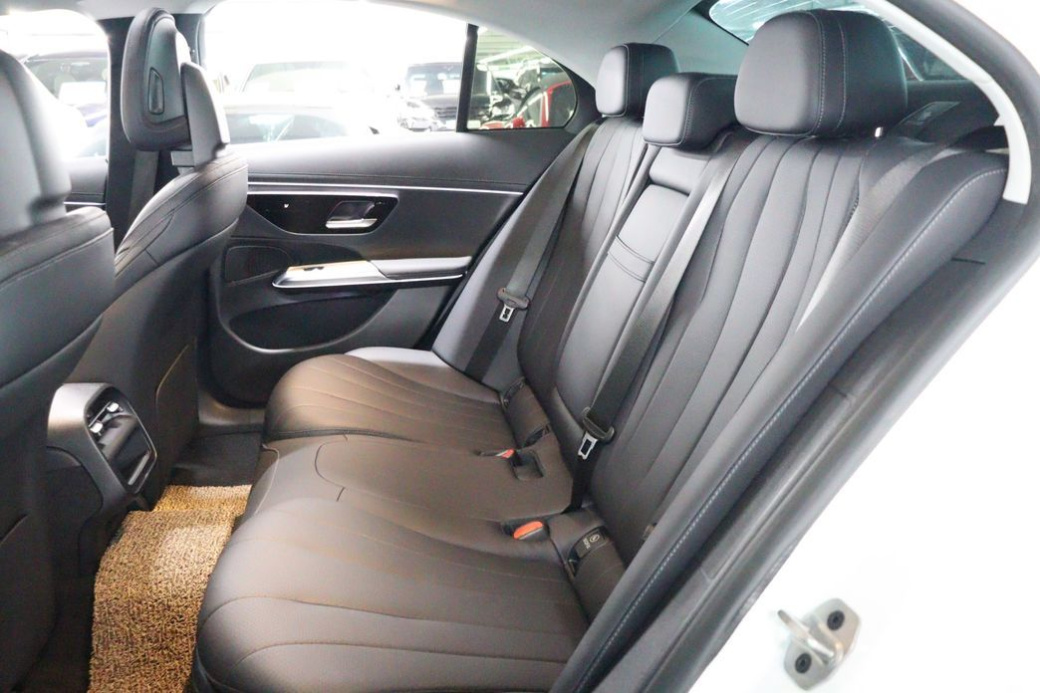 Mercedes-Benz E-Class E200 Avantgarde, 2024