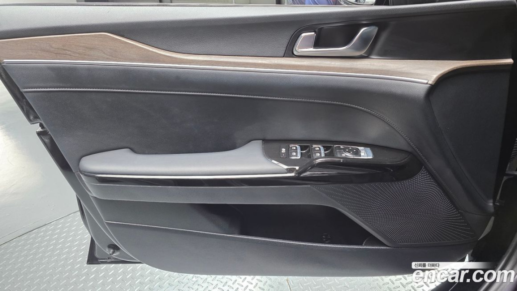 Kia K5 2.0, 2023