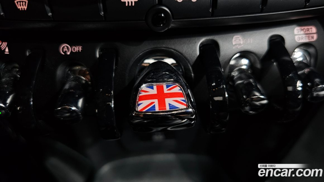 Mini Cooper  , 2024