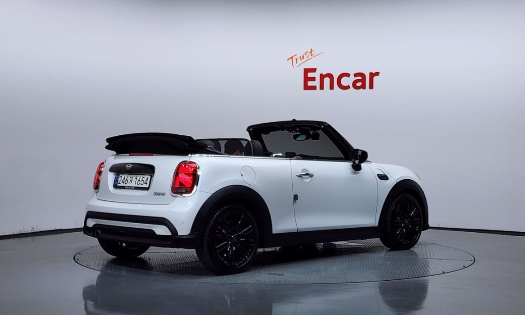 Mini Cooper Convertible Classic, 2024
