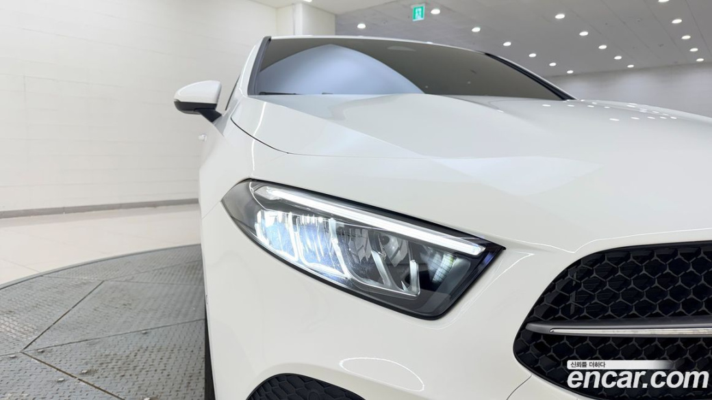Mercedes-Benz A-Class A220 Hatchback, 2025