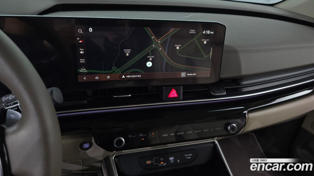 Kia Carnival 7-Seater Signature, 2024
