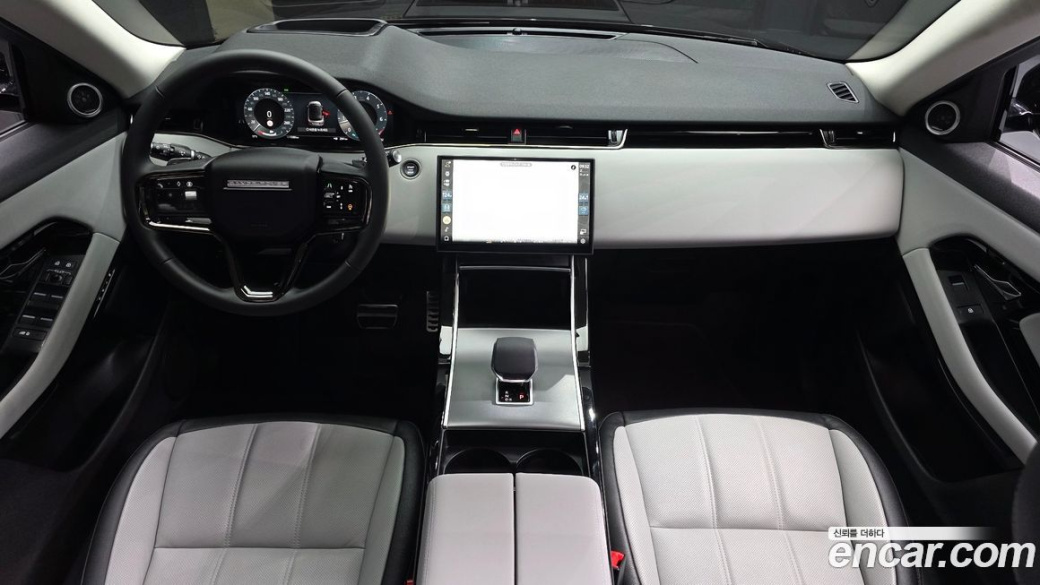 Land Rover Range Rover Evoque P250 Dynamic SE, 2025