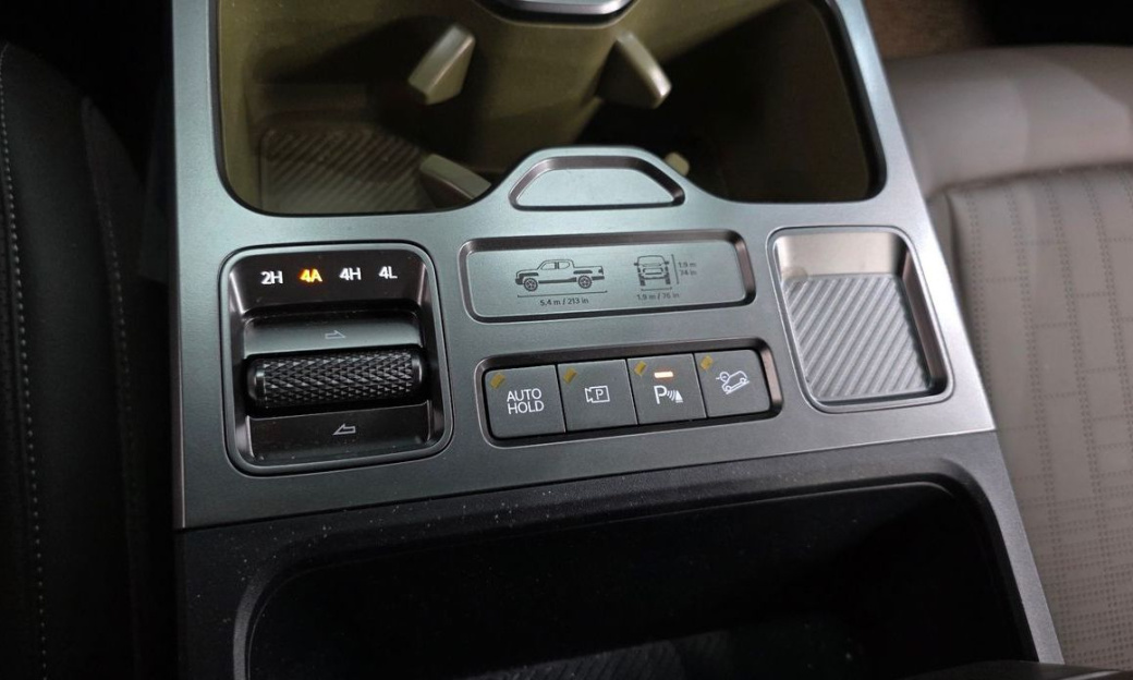 Kia Tasman 2.5T Gasoline 4WD, 2026