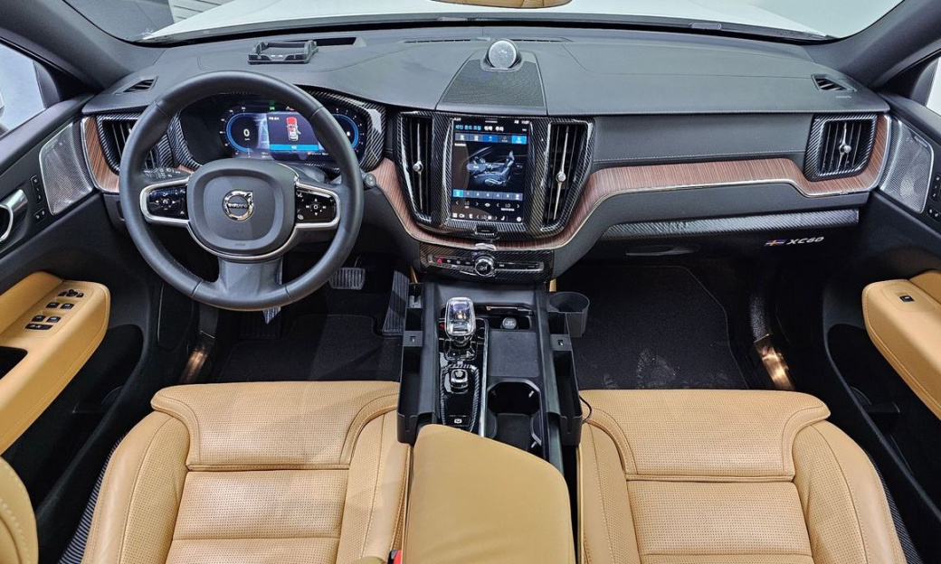 Volvo XC60 B5 Ultimate Bright, 2023