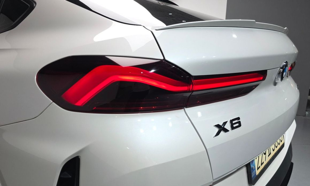 BMW X6 xDrive30d M Sport, 2022