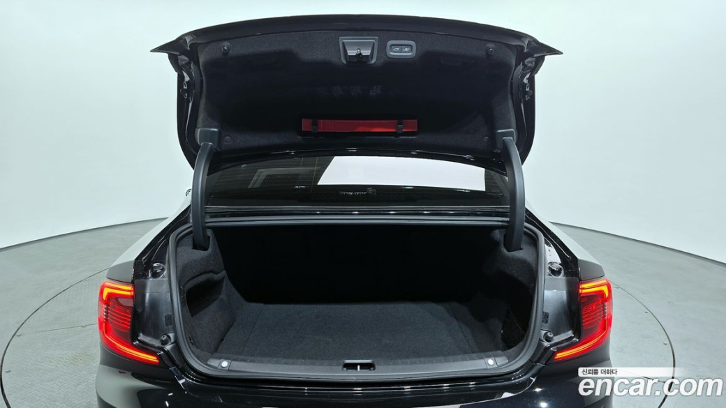 Volvo S90 B6 AWD Inscription, 2022