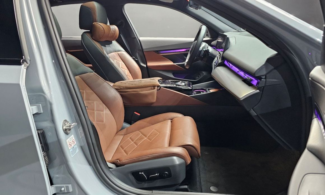 BMW 5-Series 530i xDrive M Sport, 2024