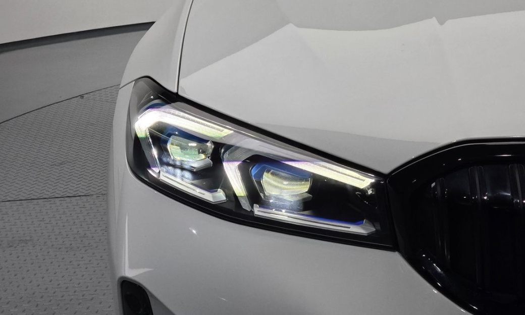BMW 3-Series 320i M Sport, 2024