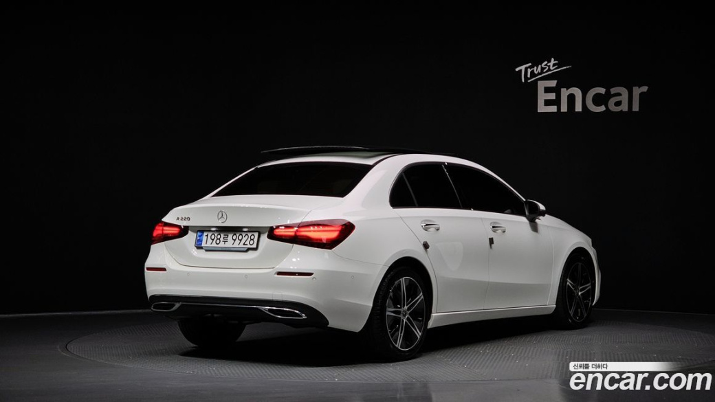 Mercedes-Benz A-Class A220 Sedan Online Special, 2024