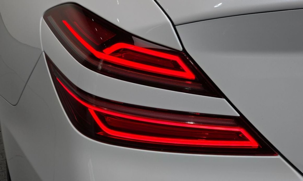 Genesis G70 Gasoline 2.0T 4WD, 2022