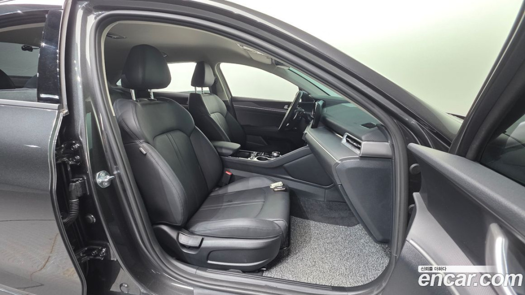 Kia K5 2.0, 2023
