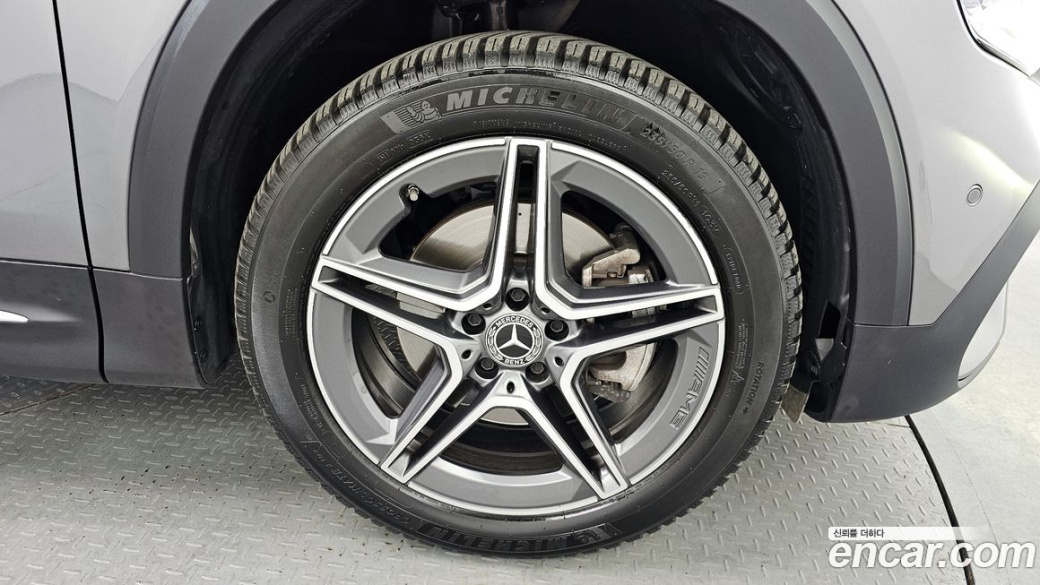 Mercedes-Benz GLB-Class GLB250 4MATIC, 2023