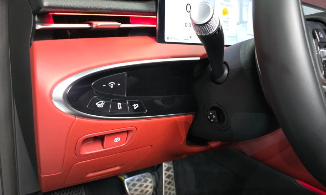 Genesis GV70 2.5T Gasoline AWD, 2025