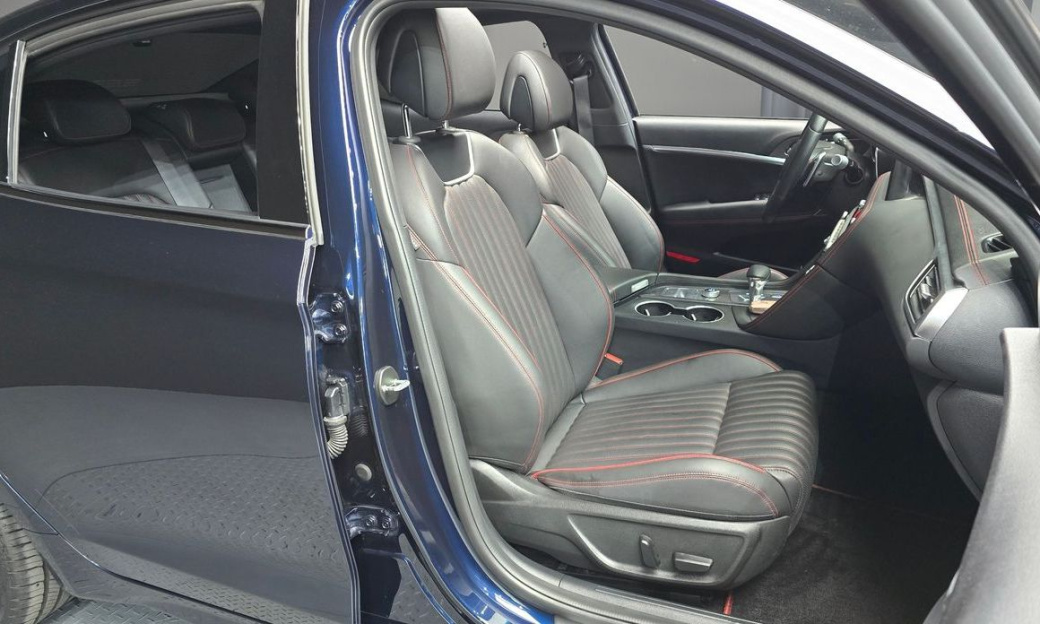 Genesis G70 Gasoline 2.5T 2WD, 2024